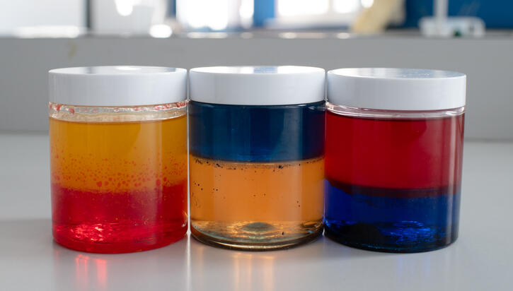 Colour mixing jars Colour mixing jars
